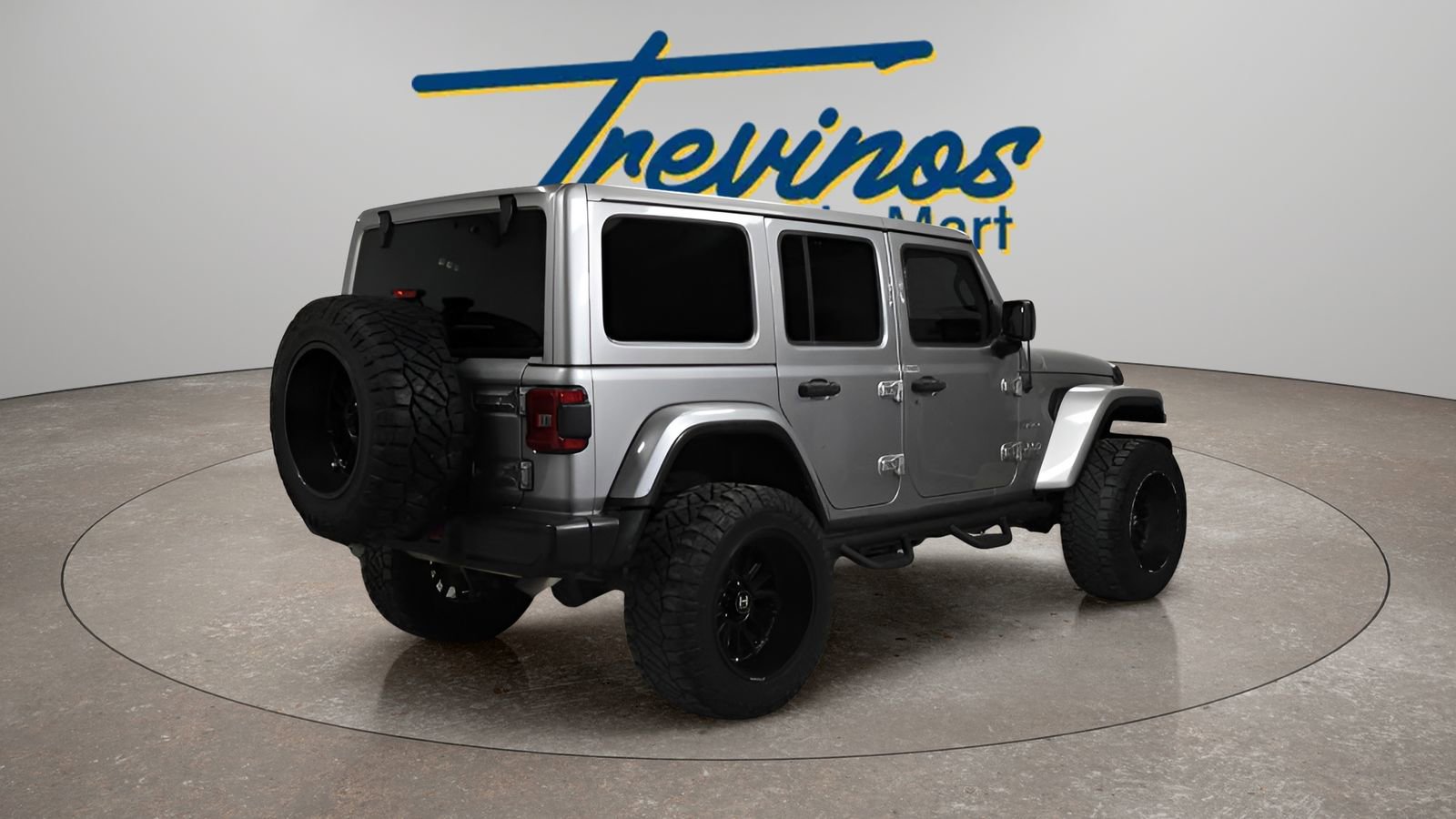 Used 2019 Jeep Wrangler Unlimited Sahara image 2