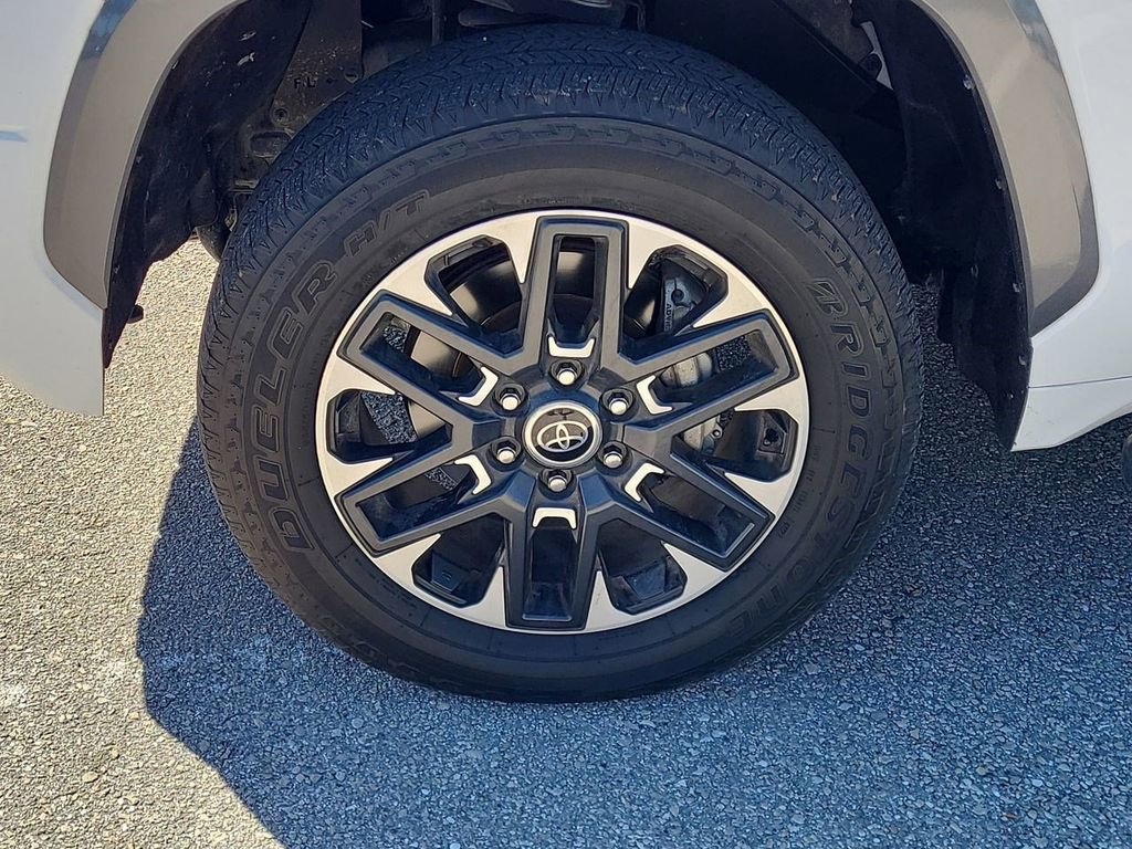 Used 2023 Toyota Tundra Limited image 17