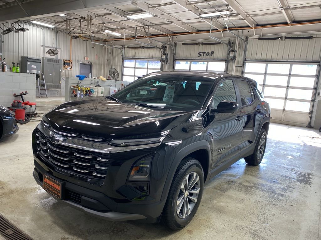 New 2026 Chevrolet Equinox LT w/ Convenience Package II AWD/4WD image 8