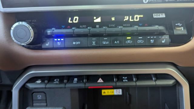 Used 2022 Toyota Tundra 1794 Edition image 36