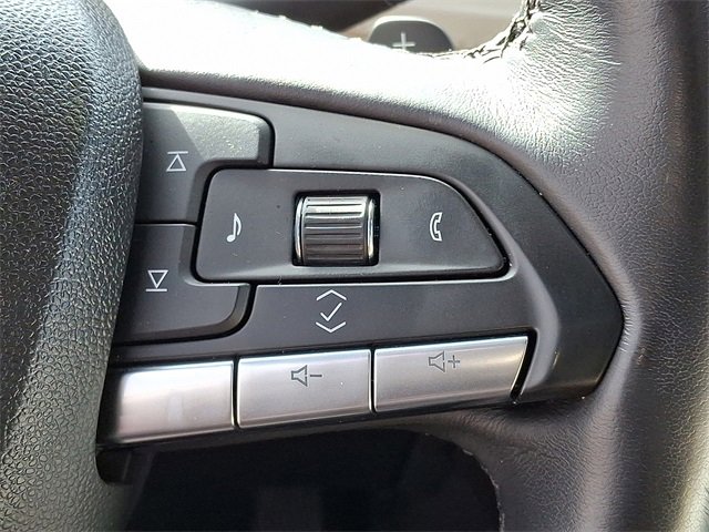 Used 2024 Cadillac XT4 Premium Luxury image 18