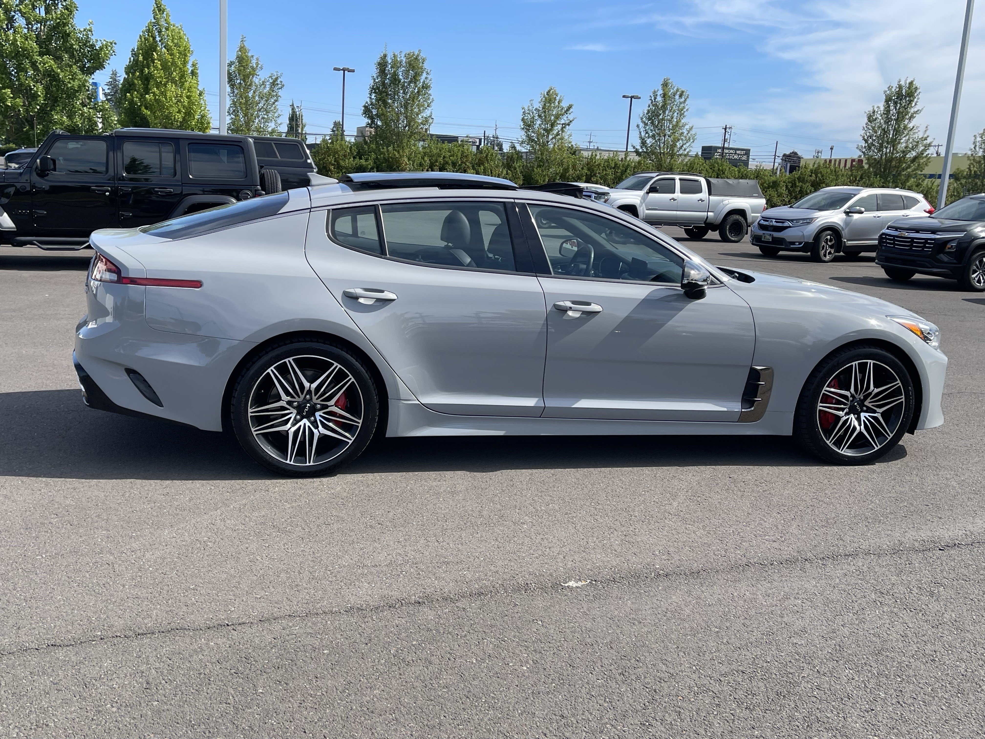 Used 2022 Kia Stinger GT2 AWD/4WD image 6