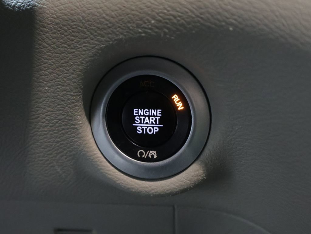 Used 2019 Chrysler Pacifica Touring-L w/ Advanced Safetytec Group image 28