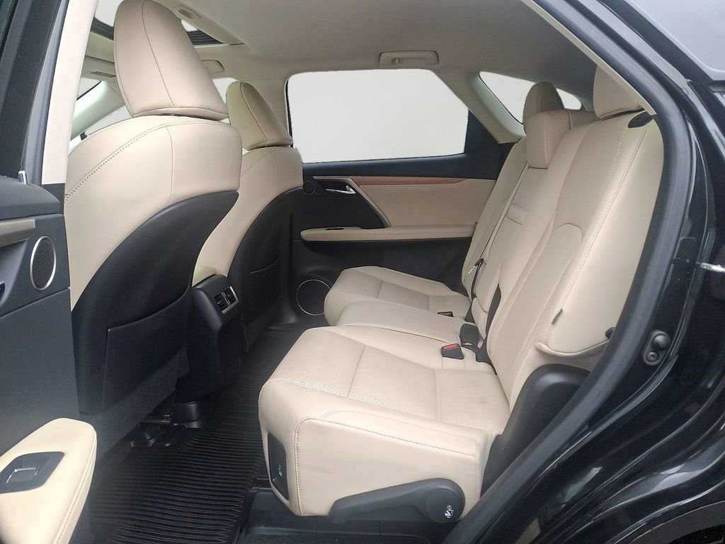 Used 2022 Lexus RX 350L Premium w/ Premium Package image 8