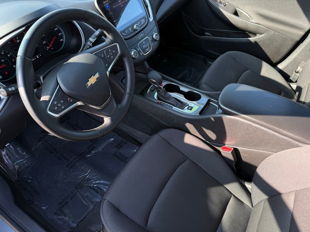 Used 2025 Chevrolet Malibu RS image 16