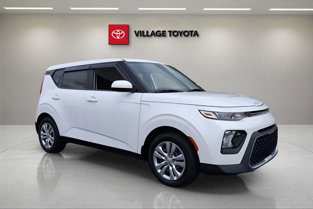 Used 2022 Kia Soul LX image 8