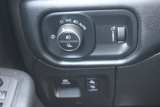 Used 2021 RAM 1500 Big Horn w/ Built-to-serve Edition AWD/4WD image 19