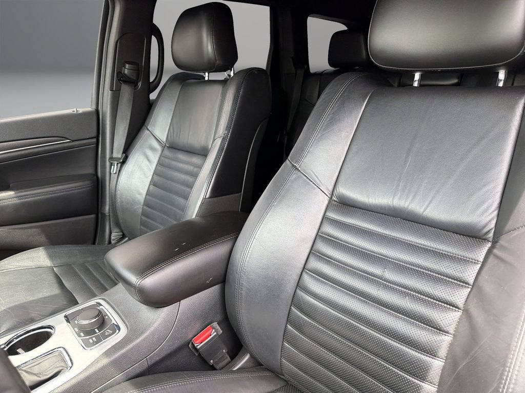Used 2018 Jeep Grand Cherokee Limited AWD/4WD image 14
