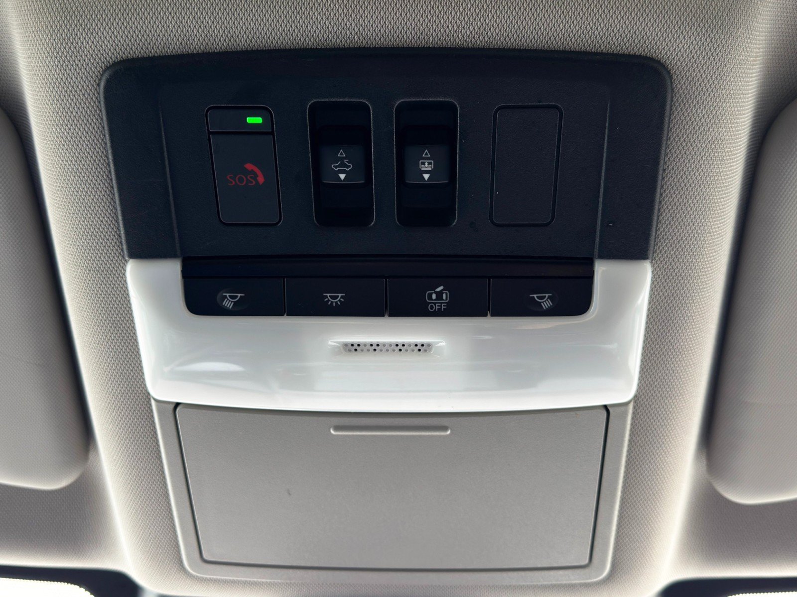 Used 2023 Nissan Rogue SL w/ SL Premium Package FWD image 32