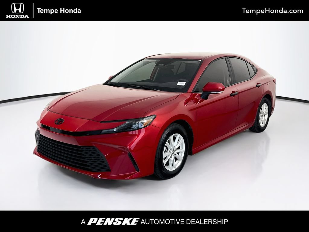 Used 2025 Toyota Camry LE FWD image 1