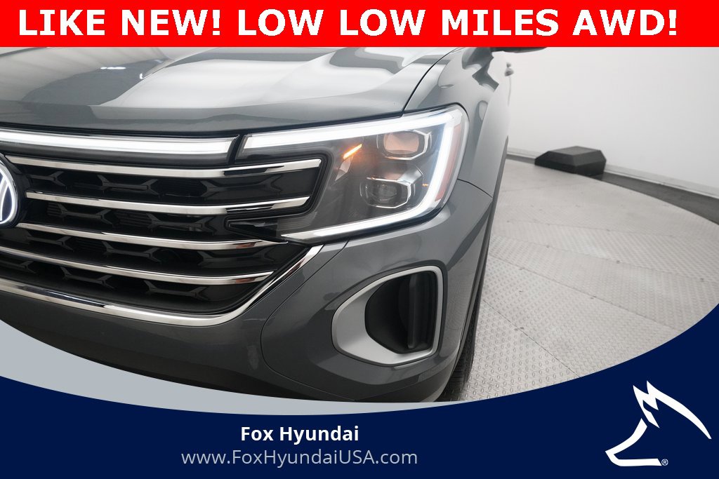 Used 2025 Volkswagen Atlas SE image 23