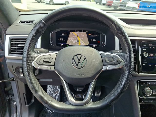 Used 2022 Volkswagen Atlas Cross Sport SEL R-Line AWD/4WD image 19