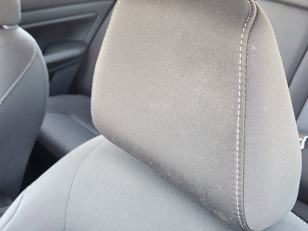 Used 2025 Nissan Altima 2.5 SV FWD image 15
