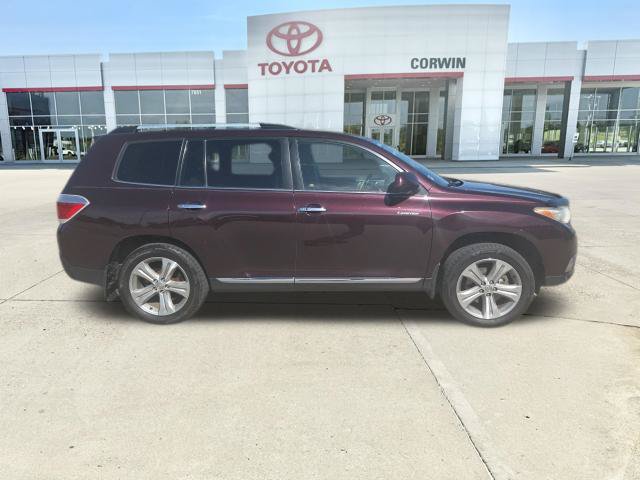 Used 2012 Toyota Highlander Limited w/ Tow Pkg FWD image 2
