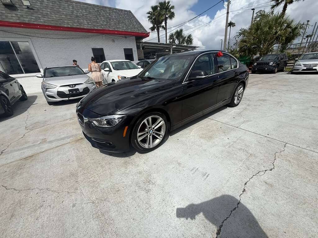 Used 2017 BMW 330i Sedan w/ Premium Package RWD image 8