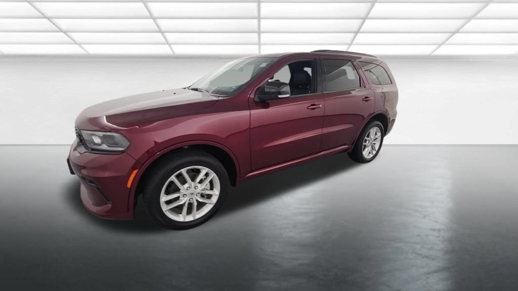Used 2024 Dodge Durango GT AWD/4WD image 3