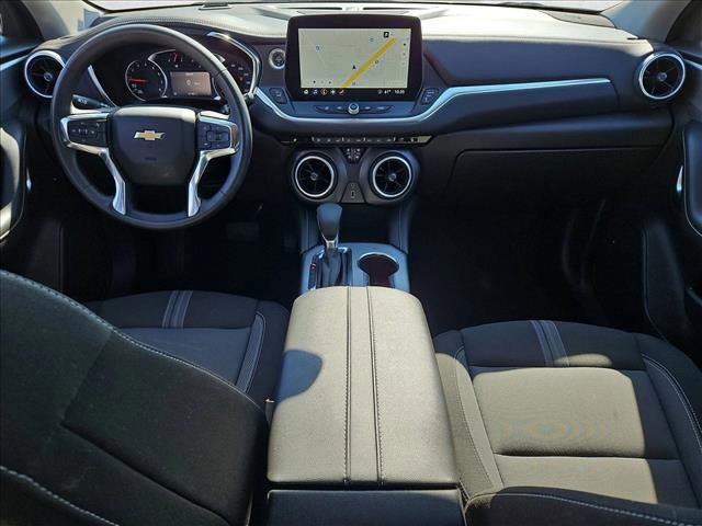 Used 2025 Chevrolet Blazer LT FWD image 18