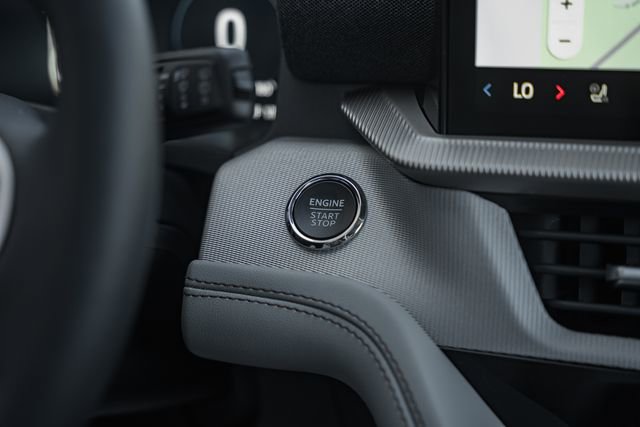 New 2026 Ford Explorer Active w/ Active Comfort Package image 32