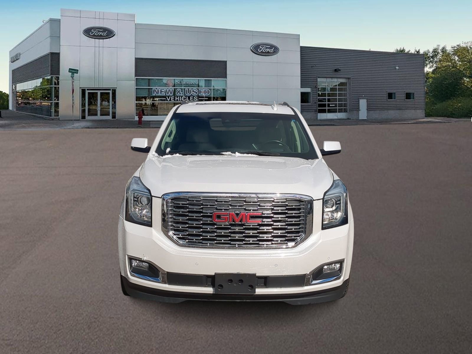Used 2018 GMC Yukon Denali w/ Denali Ultimate Package image 3