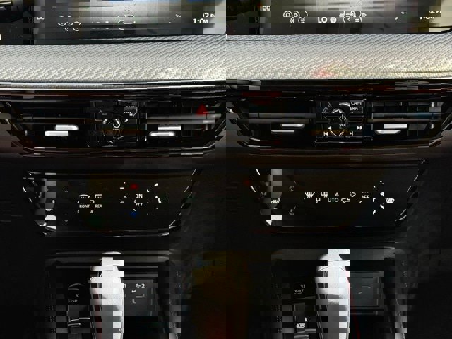 New 2026 Nissan Kicks SR w/ SR Premium Package image 25