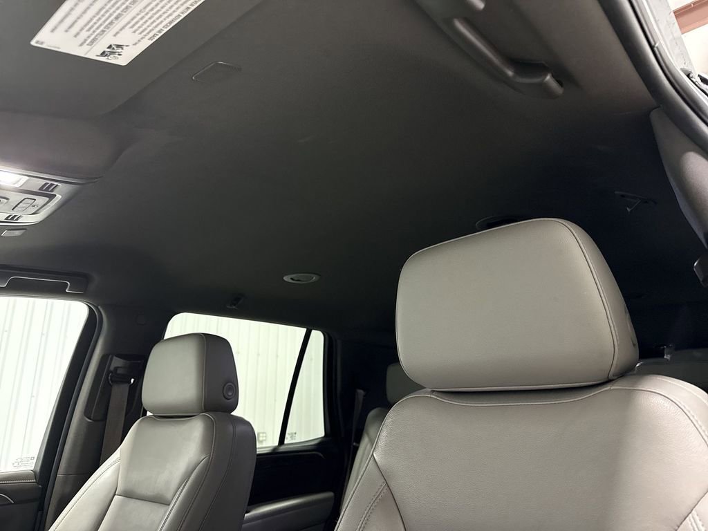 Used 2021 Chevrolet Tahoe Z71 w/ Z71 Off-Road Package AWD/4WD image 19