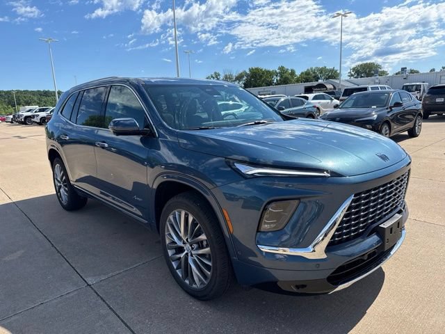 Used 2026 Buick Enclave Avenir w/ Super Cruise Package AWD/4WD image 1