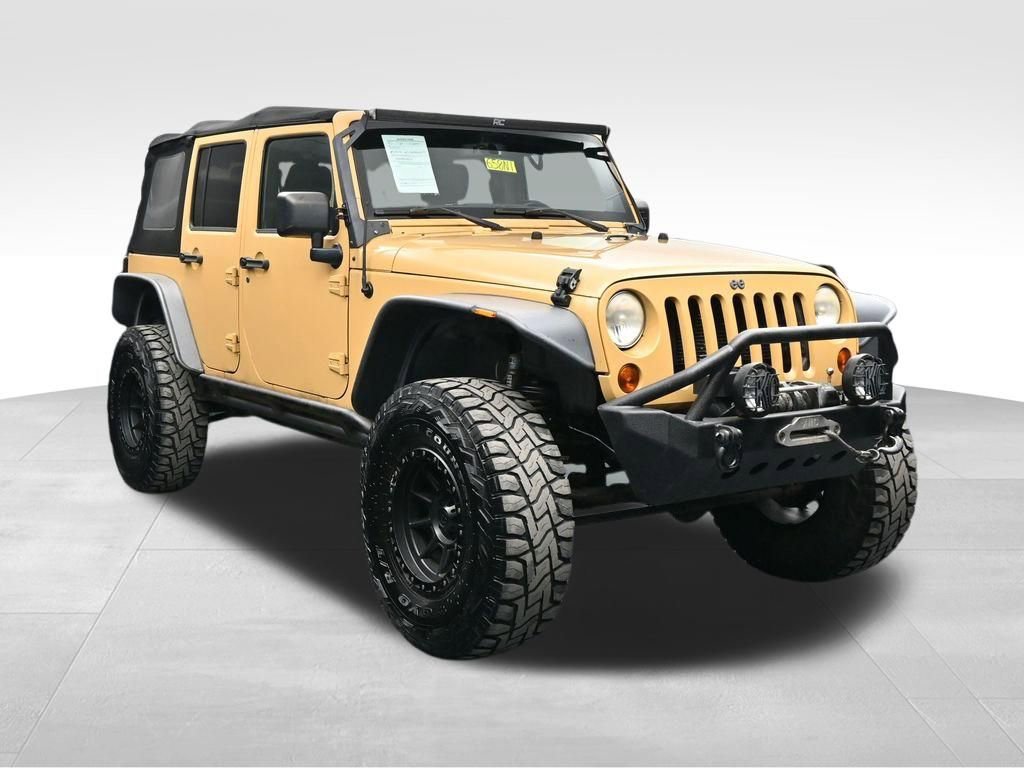 Used 2013 Jeep Wrangler Unlimited Rubicon w/ Connectivity Group AWD/4WD image 7