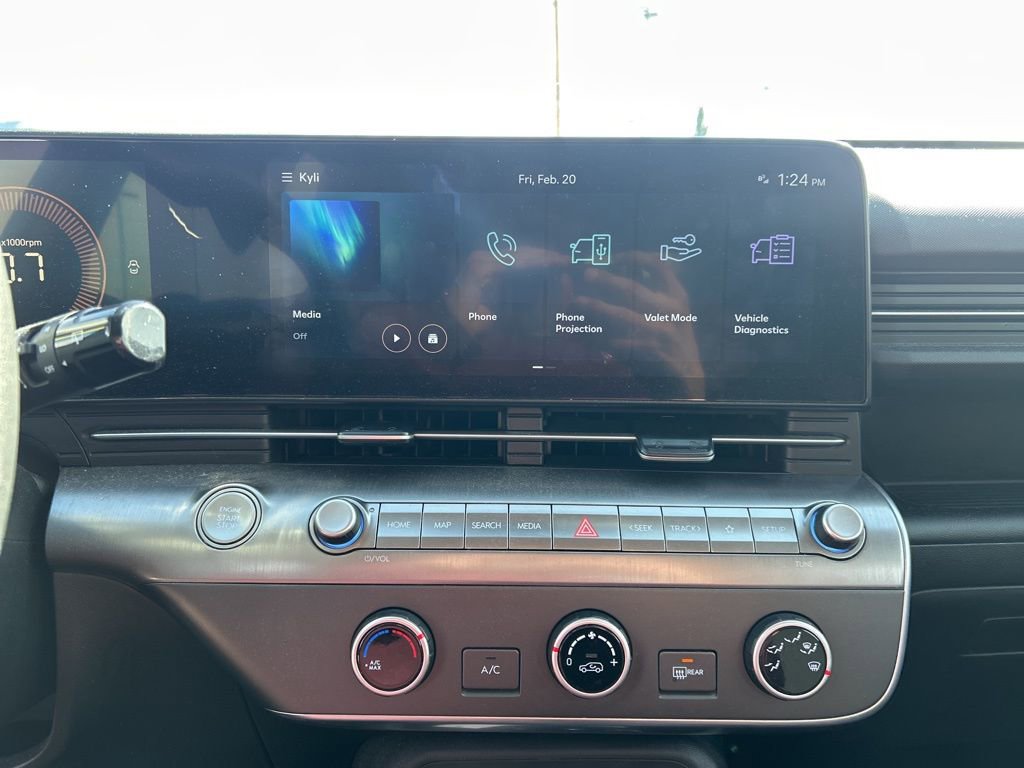 Used 2024 Hyundai Kona SE image 18