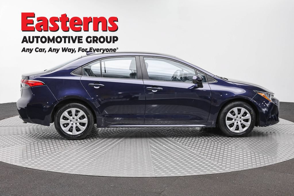Used 2024 Toyota Corolla LE FWD image 4