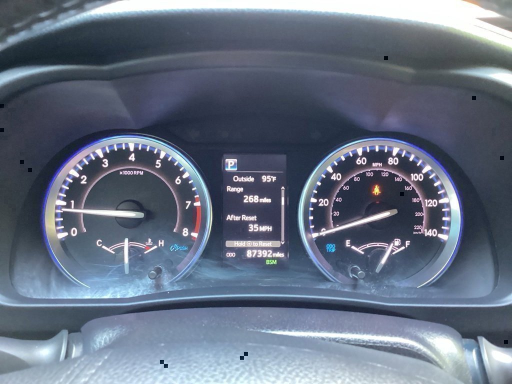 Used 2019 Toyota Highlander XLE image 44