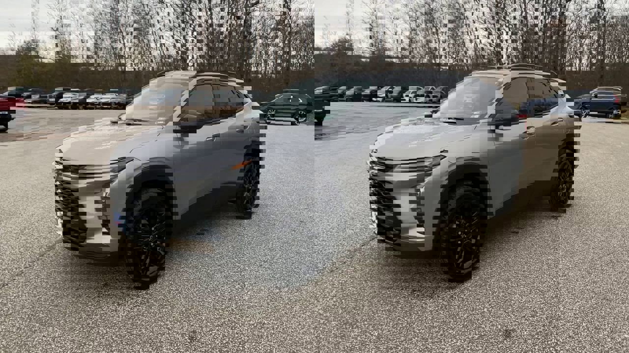 Used 2025 Chevrolet Trax ACTIV w/ Driver Confidence Package image 5