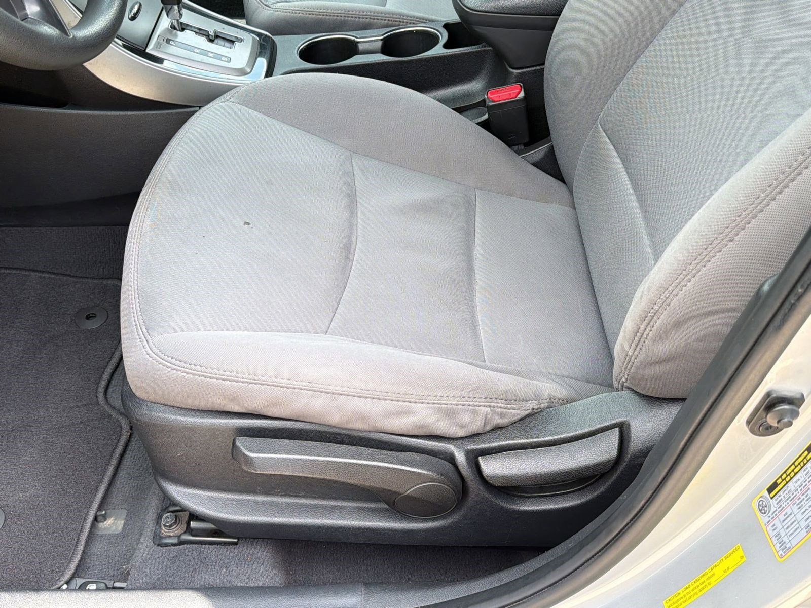 Used 2013 Hyundai Elantra GLS image 14