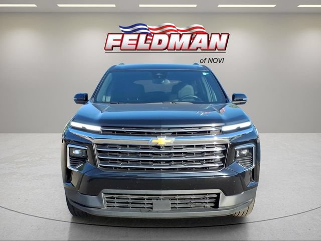 Used 2024 Chevrolet Traverse LT w/ Trailering Package FWD image 9