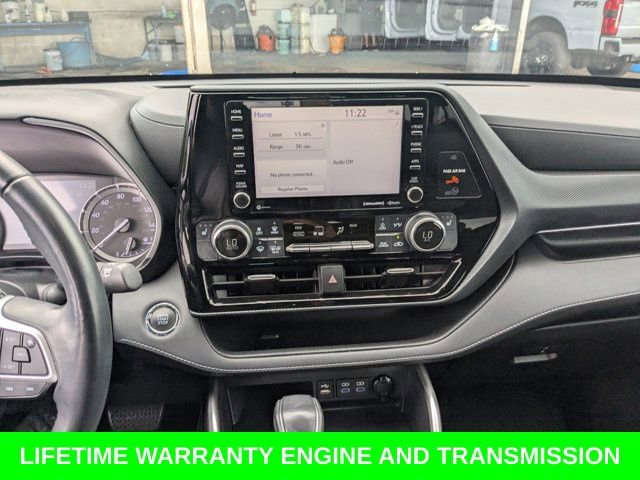Used 2022 Toyota Highlander XSE AWD/4WD image 19