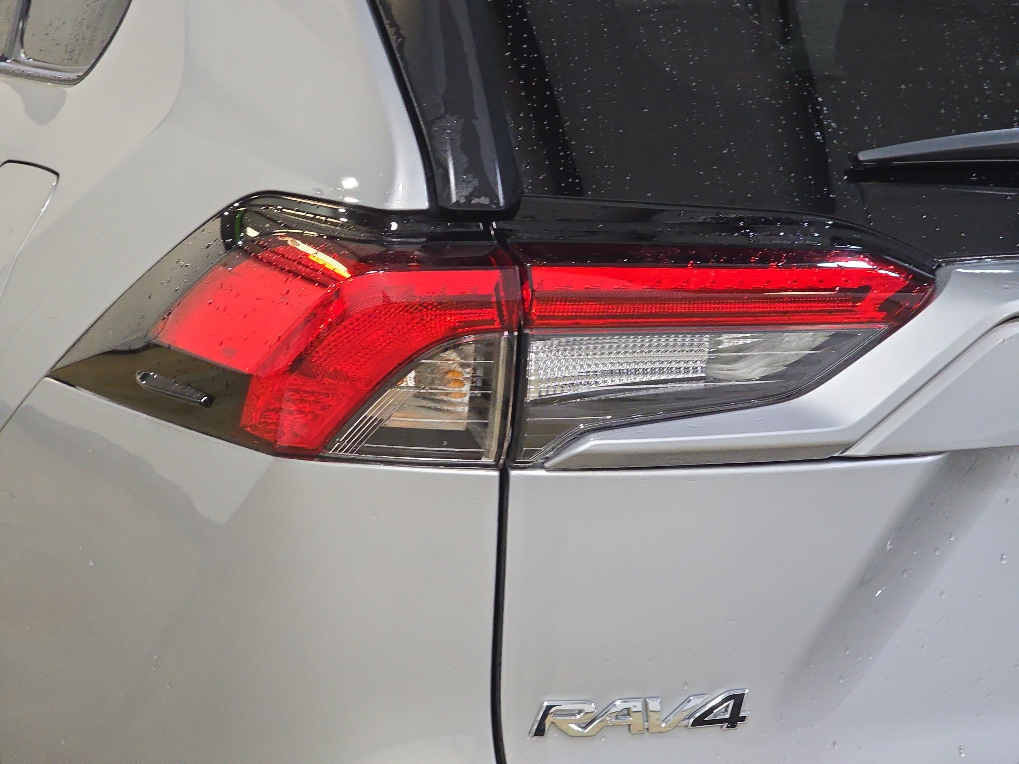 Used 2024 Toyota RAV4 XLE w/ Convenience Package FWD image 31