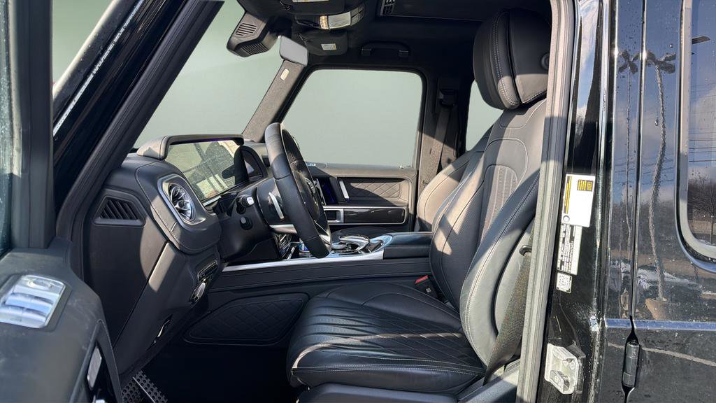 Used 2023 Mercedes-Benz G 550 image 19