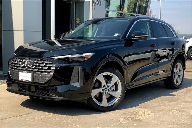 New 2025 Audi Q5 Premium Plus
