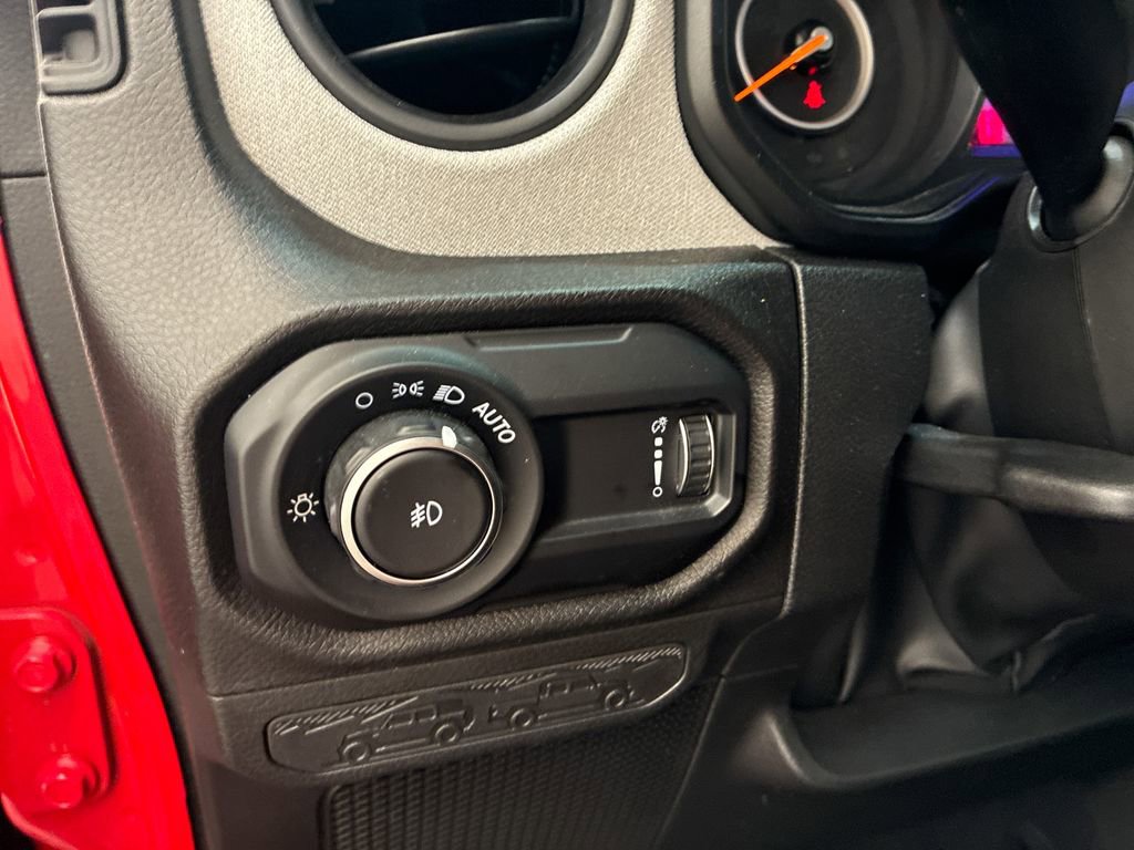 Used 2025 Jeep Wrangler Unlimited Sport AWD/4WD image 25