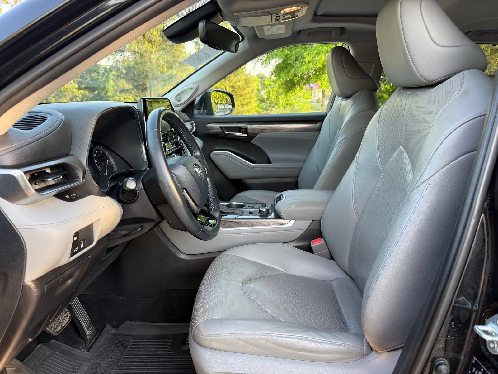 Used 2020 Toyota Highlander Limited AWD/4WD image 33