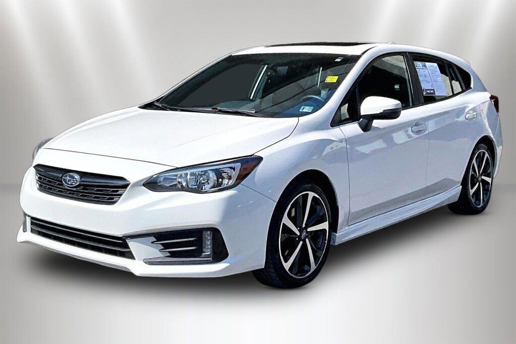 Used 2022 Subaru Impreza 2.0i Sport image 3