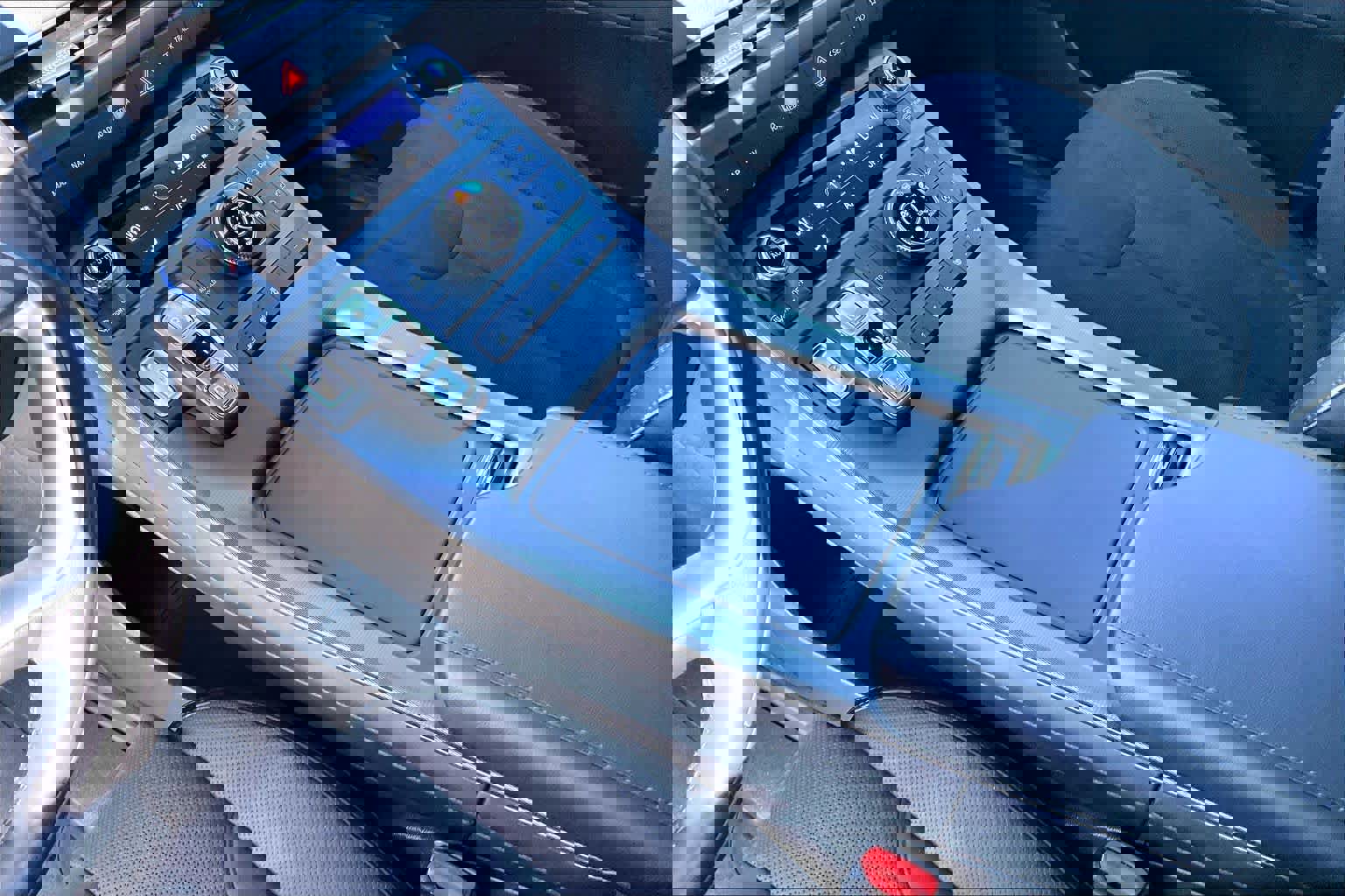 Used 2024 Hyundai Palisade Calligraphy image 17