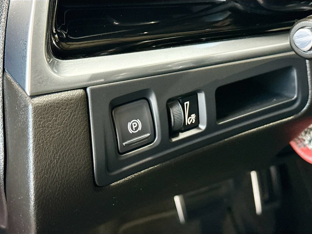 Used 2023 Cadillac XT6 Sport AWD/4WD image 11