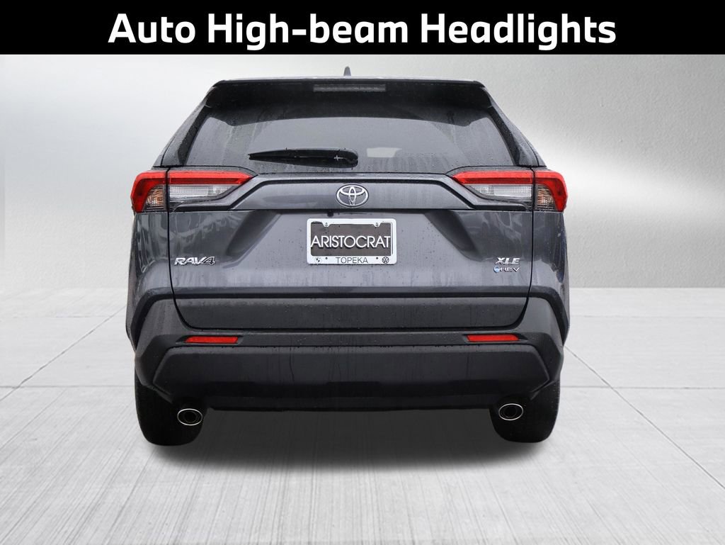 Used 2025 Toyota RAV4 XLE image 8