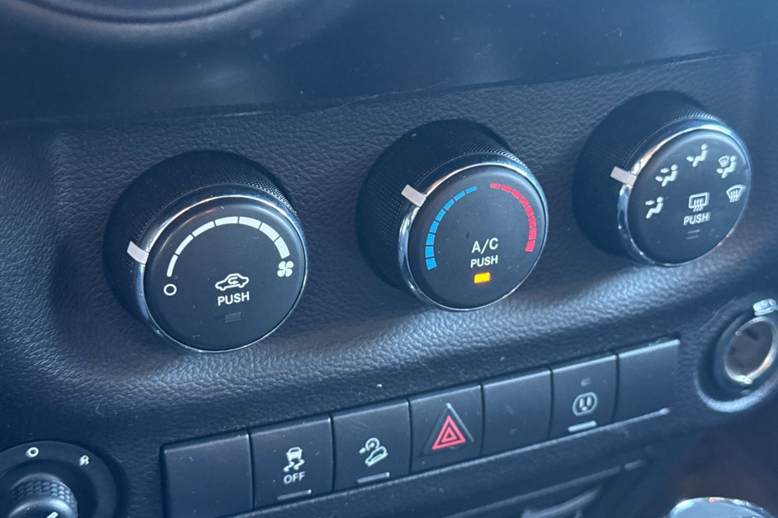 Used 2017 Jeep Wrangler Unlimited Sport AWD/4WD image 16
