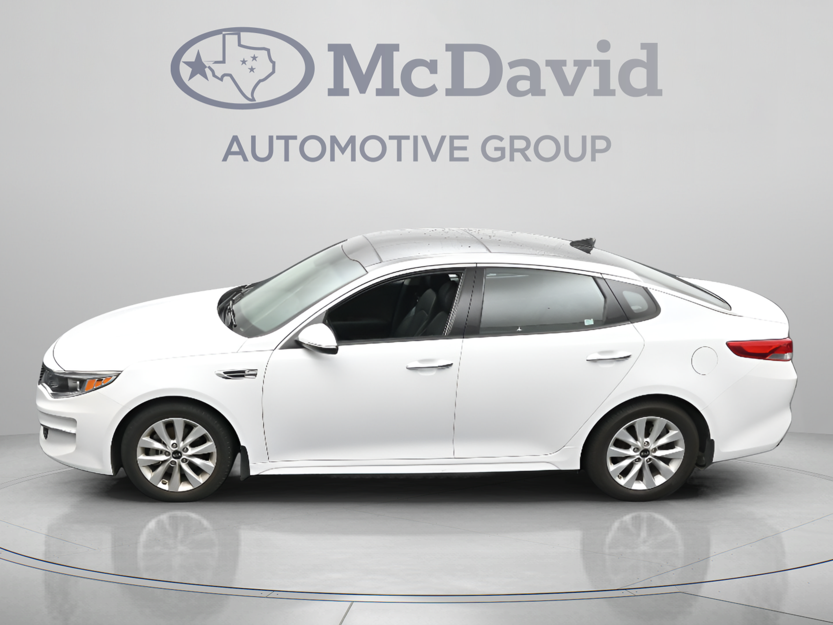 Used 2018 Kia Optima EX w/ Premium Package FWD image 36