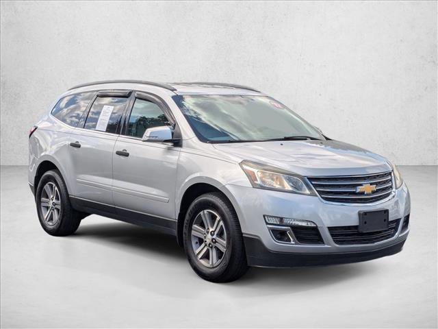 Used 2017 Chevrolet Traverse LT FWD image 3