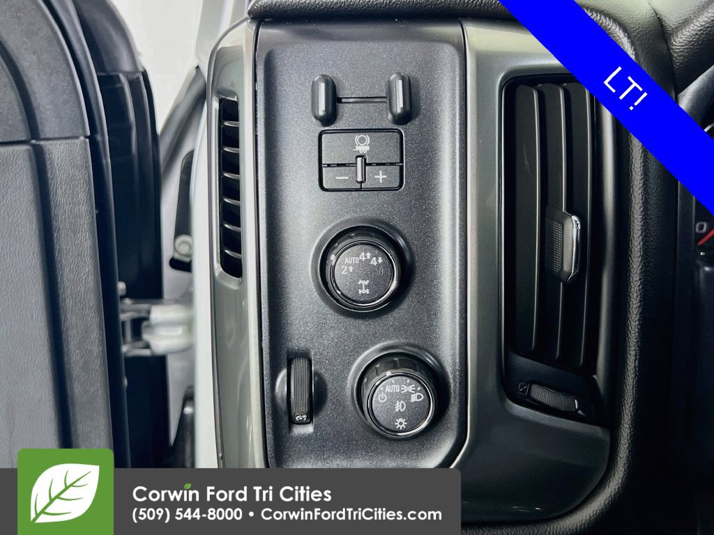 Used 2018 Chevrolet Silverado 1500 LT w/ All Star Edition AWD/4WD image 17