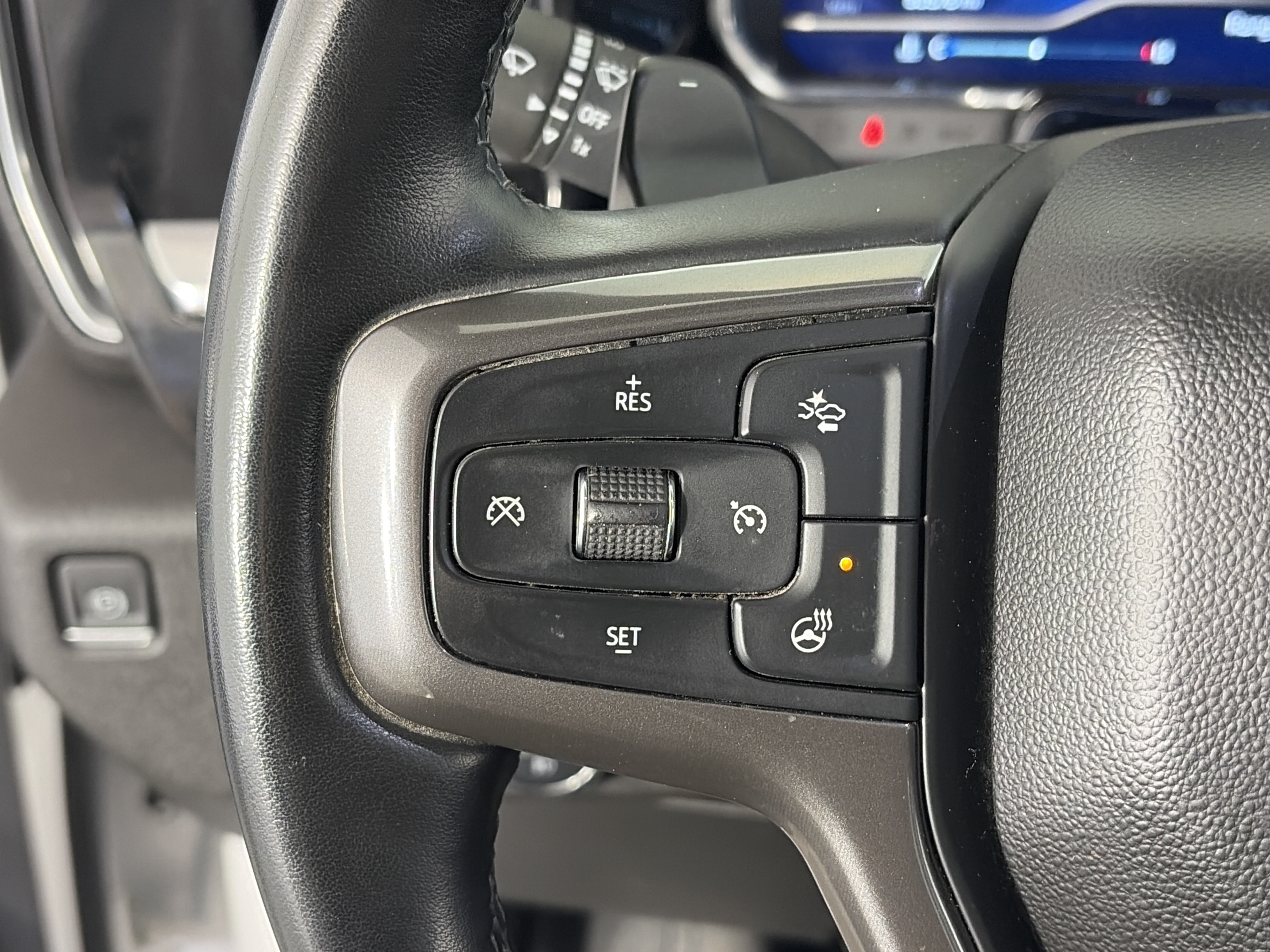 Used 2024 Chevrolet Silverado 1500 High Country w/ High Country Premium Package AWD/4WD image 30