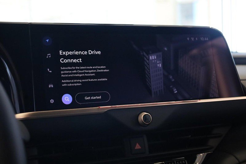 New 2026 Toyota Crown Platinum image 13