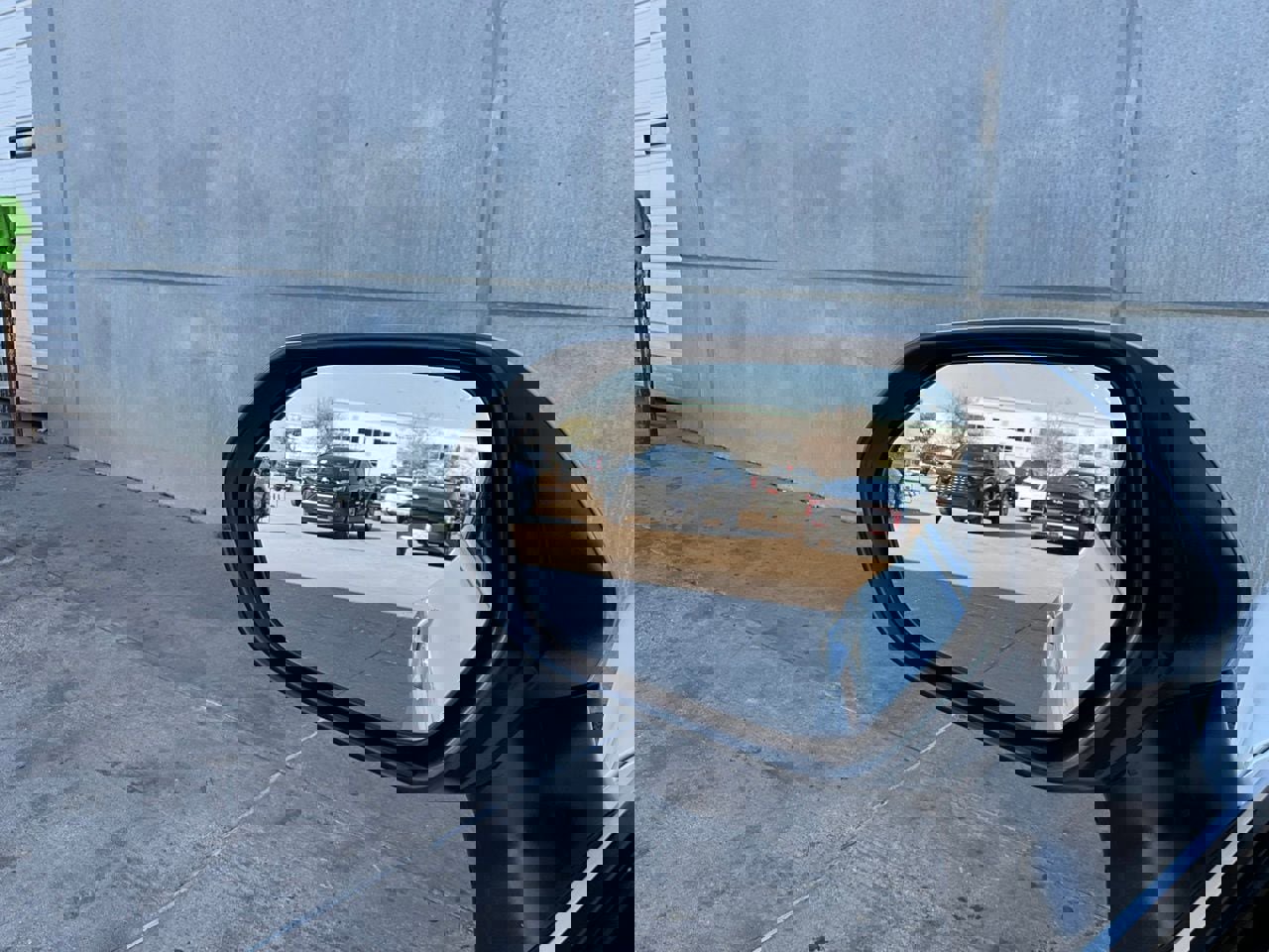 Used 2025 Toyota Camry SE image 19